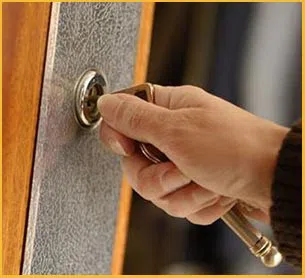 Paramount Locksmith Paramount, CA 562-566-4253 - 1-replace-locks