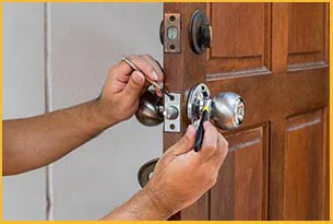 Paramount Locksmith Paramount, CA 562-566-4253 - 3-residential-lock-change